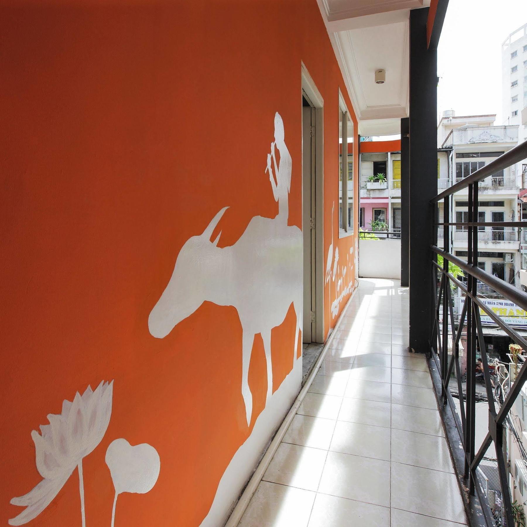 Dream Station - Saigon Hostel Хошимин Экстерьер фото