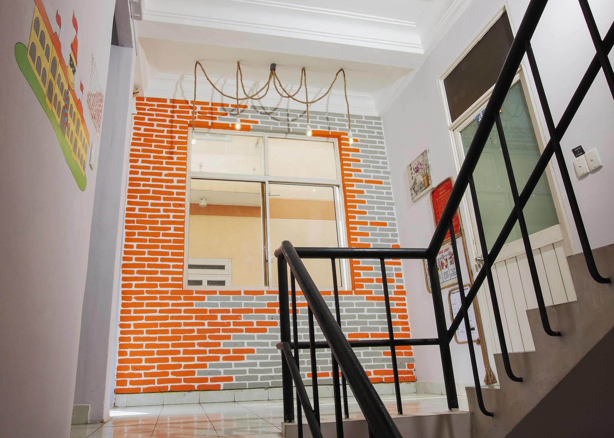 Dream Station - Saigon Hostel Хошимин Экстерьер фото