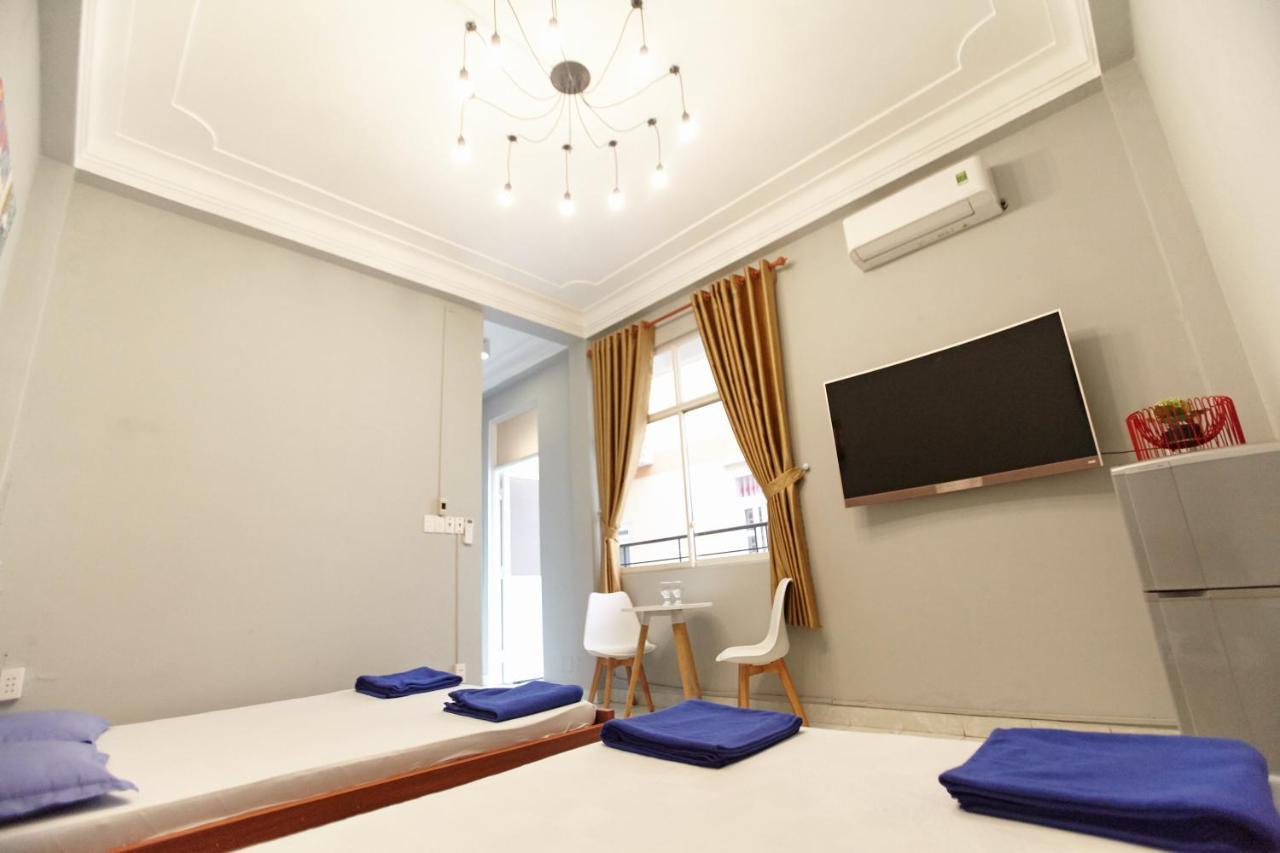 Dream Station - Saigon Hostel Хошимин Экстерьер фото