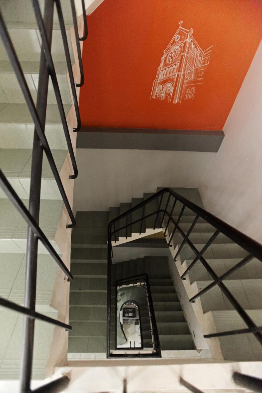 Dream Station - Saigon Hostel Хошимин Экстерьер фото